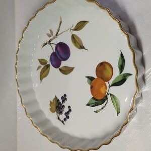 Vintage Royal worcester evesham gold trim pie plate